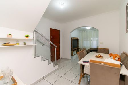 Casa à venda com 200m², 5 quartos e 2 vagasSala