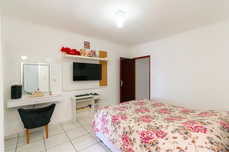 Casa à venda com 200m², 5 quartos e 2 vagasSuíte