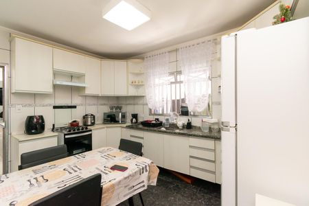 Casa à venda com 200m², 5 quartos e 2 vagasCozinha