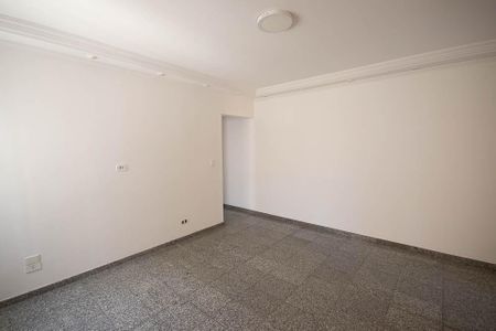 Sala de casa para alugar com 3 quartos, 240m² em Vila Sabrina, São Paulo