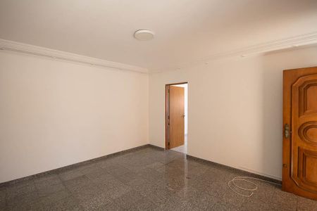 Sala de casa para alugar com 3 quartos, 240m² em Vila Sabrina, São Paulo