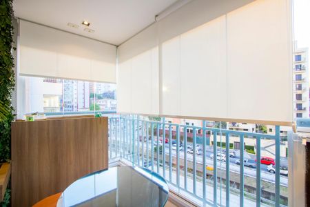 Apartamento à venda com 63m², 2 quartos e 1 vagaVaranda