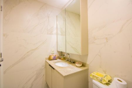 Apartamento à venda com 63m², 2 quartos e 1 vagaBanheiro do quarto 1