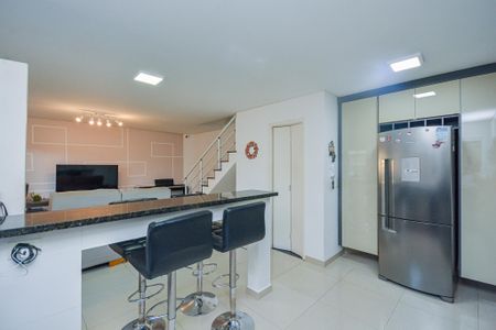 Casa à venda com 82m², 2 quartos e 2 vagasCozinha