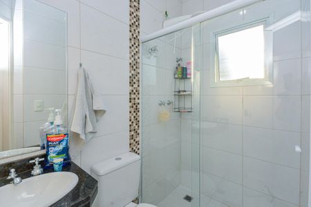 Casa à venda com 82m², 2 quartos e 2 vagasBanheiro da Suíte