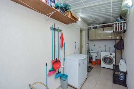 Casa à venda com 82m², 2 quartos e 2 vagasÁrea de Serviço