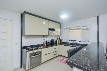 Casa à venda com 82m², 2 quartos e 2 vagasCozinha