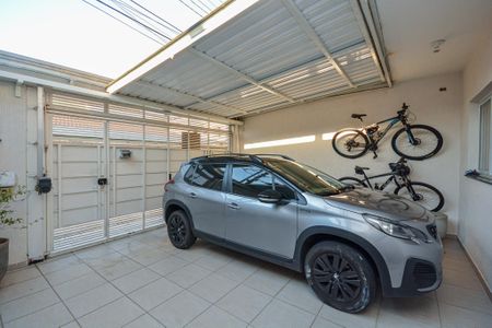 Casa à venda com 82m², 2 quartos e 2 vagasGaragem