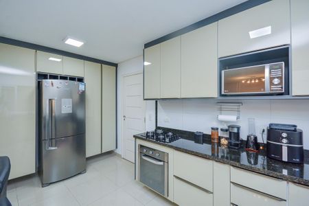 Casa à venda com 82m², 2 quartos e 2 vagasCozinha