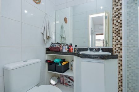 Casa à venda com 82m², 2 quartos e 2 vagasBanheiro