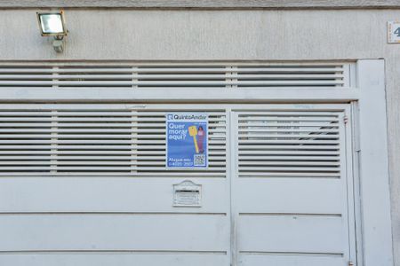 Casa à venda com 82m², 2 quartos e 2 vagasFachada