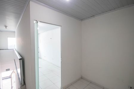 Casa à venda com 42m², 1 quarto e sem vaga Casa à venda com 42m², 1 quarto e sem vagaHall