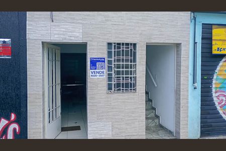 Casa à venda com 42m², 1 quarto e sem vaga Casa à venda com 42m², 1 quarto e sem vagaFachada