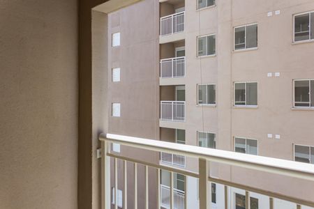 Varanda de apartamento para alugar com 2 quartos, 33m² em Parque Industrial Tomas Edson, São Paulo