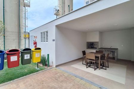 Apartamento à venda com 33m², 2 quartos e sem vagaÁrea comum - Churrasqueira