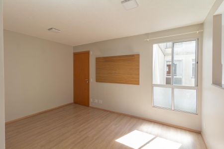 Sala de apartamento para alugar com 2 quartos, 45m² em São José, Canoas