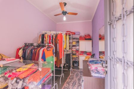 Casa à venda com 127m², 2 quartos e 4 vagasCasa 2- Sala