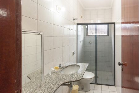 Casa à venda com 127m², 2 quartos e 4 vagasCasa 2- Banheiro