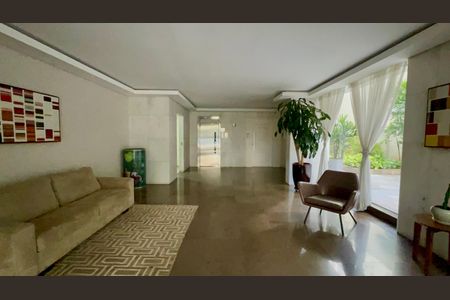Apartamento para alugar com 190m², 3 quartos e 1 vaga Apartamento para alugar com 190m², 3 quartos e 1 vagaHall de entrada