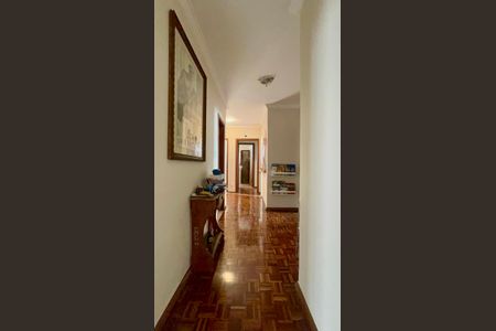 Apartamento para alugar com 190m², 3 quartos e 1 vaga Apartamento para alugar com 190m², 3 quartos e 1 vagaCorredor