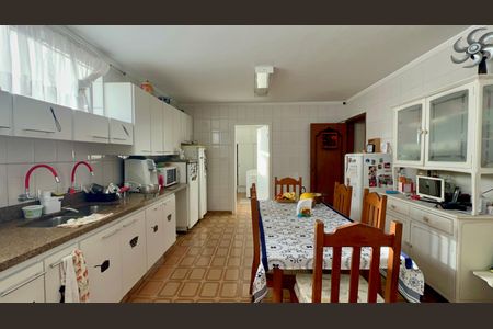 Apartamento para alugar com 190m², 3 quartos e 1 vaga Apartamento para alugar com 190m², 3 quartos e 1 vagaCozinha