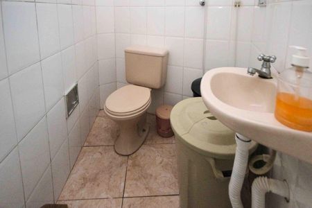 Casa à venda com 148m², 3 quartos e 2 vagasBanheiro de Serviço