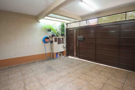 Casa à venda com 148m², 3 quartos e 2 vagasGaragem