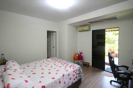 Casa à venda com 148m², 3 quartos e 2 vagasBanheiro da Suite 02