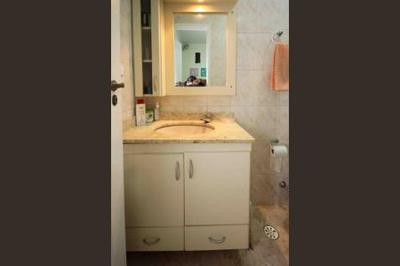 Casa à venda com 148m², 3 quartos e 2 vagasBanheiro da Suite 02