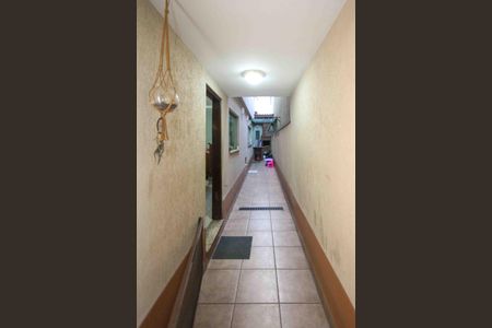 Casa à venda com 148m², 3 quartos e 2 vagasCorredor