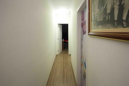 Casa à venda com 148m², 3 quartos e 2 vagasCorredor