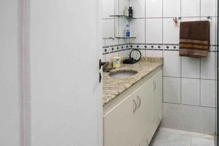 Casa à venda com 148m², 3 quartos e 2 vagasBanheiro da Suite
