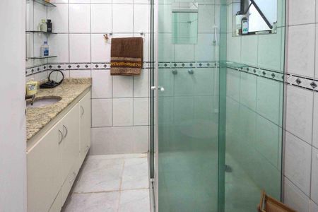 Casa à venda com 148m², 3 quartos e 2 vagasBanheiro da Suite