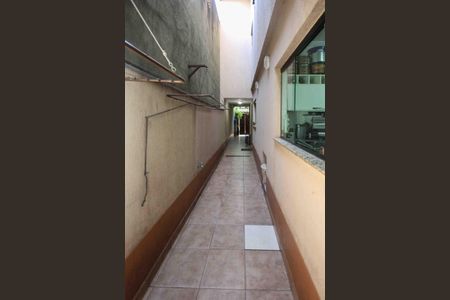 Casa à venda com 148m², 3 quartos e 2 vagasCorredor