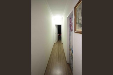 Casa à venda com 148m², 3 quartos e 2 vagasCorredor