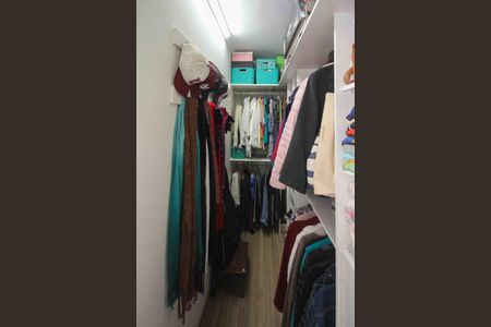 Casa à venda com 148m², 3 quartos e 2 vagasCloset