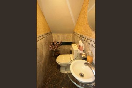 Casa à venda com 148m², 3 quartos e 2 vagasLavabo