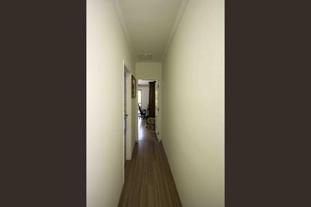 Casa à venda com 148m², 3 quartos e 2 vagasCorredor