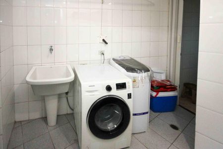 Casa à venda com 148m², 3 quartos e 2 vagasÁrea de Serviço