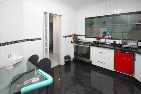 Casa à venda com 148m², 3 quartos e 2 vagasCozinha