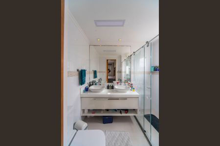 Apartamento à venda com 85m², 3 quartos e 2 vagasBanheiro da Suíte