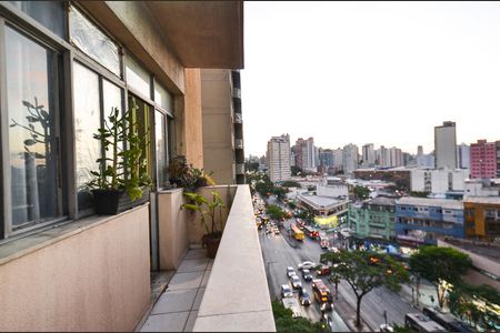 Apartamento à venda com 120m², 3 quartos e sem vagaVaranda