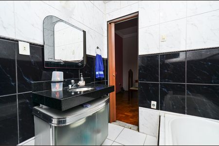 Apartamento à venda com 120m², 3 quartos e sem vagaBanheiro Social