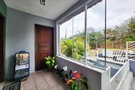 Varanda  de casa à venda com 2 quartos, 108m² em Jardim Calux, São Bernardo do Campo