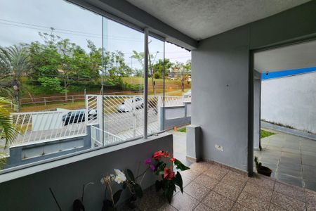 Varanda  de casa à venda com 2 quartos, 108m² em Jardim Calux, São Bernardo do Campo