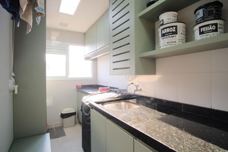 Apartamento à venda com 69m², 2 quartos e 1 vagaÁrea de Serviço