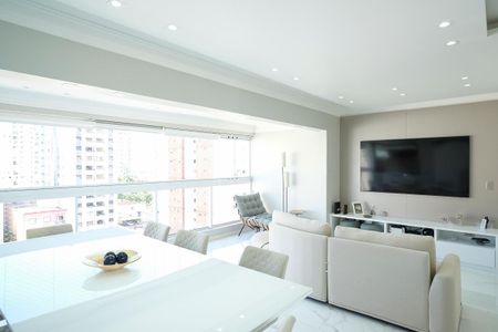 Sala de casa de condomínio à venda com 3 quartos, 113m² em Santo Antônio, São Caetano do Sul