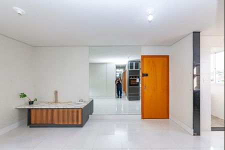 Sala de apartamento para alugar com 2 quartos, 56m² em Palmeiras, Belo Horizonte