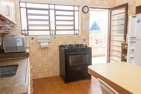 Casa à venda com 250m², 3 quartos e 2 vagasCozinha