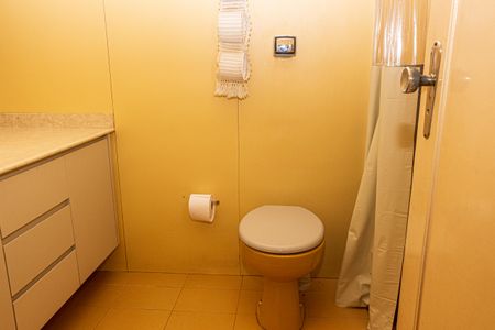 Casa à venda com 250m², 3 quartos e 2 vagasBanheiro